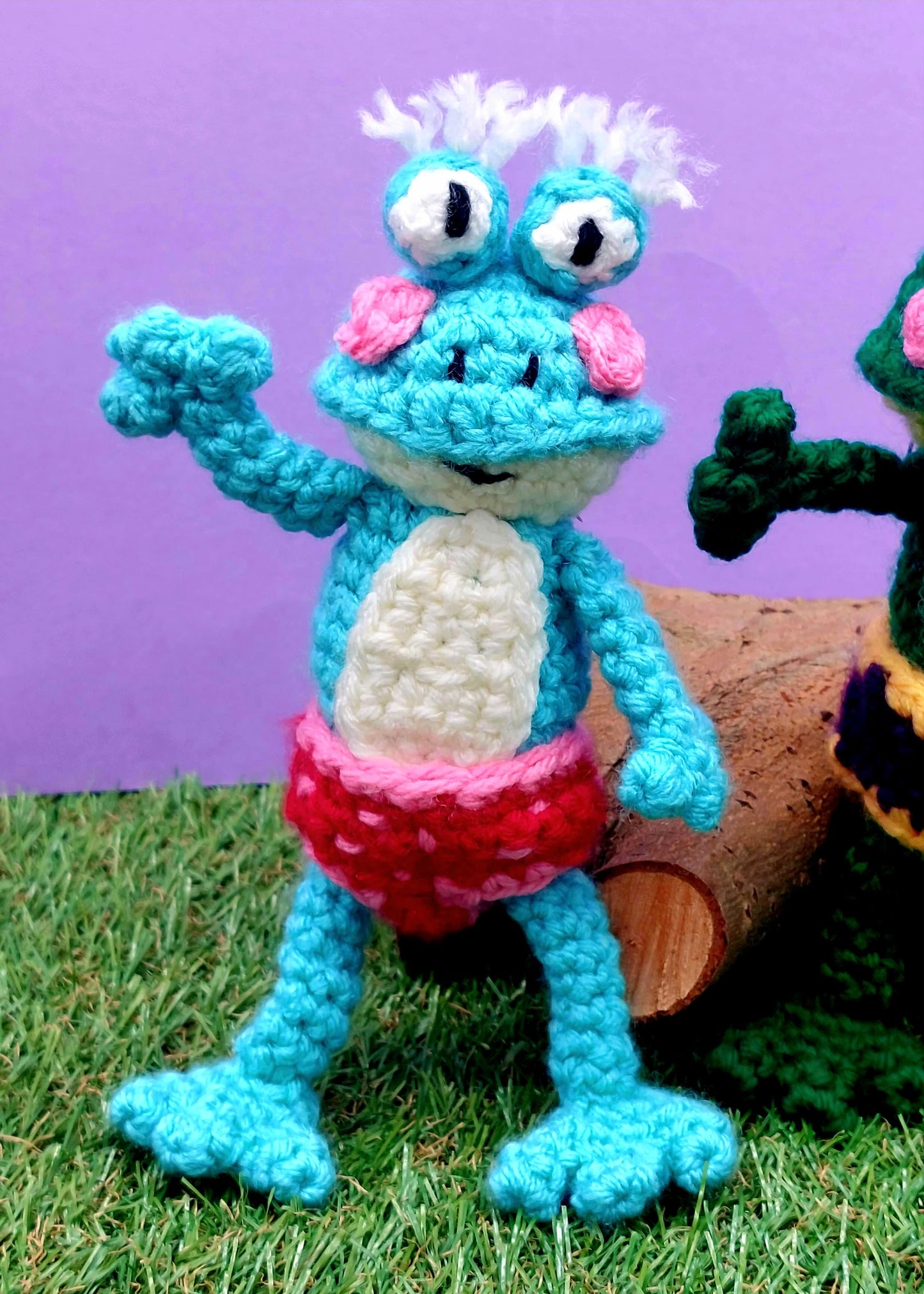 Baby Frogs in Pants - PDF Pattern
