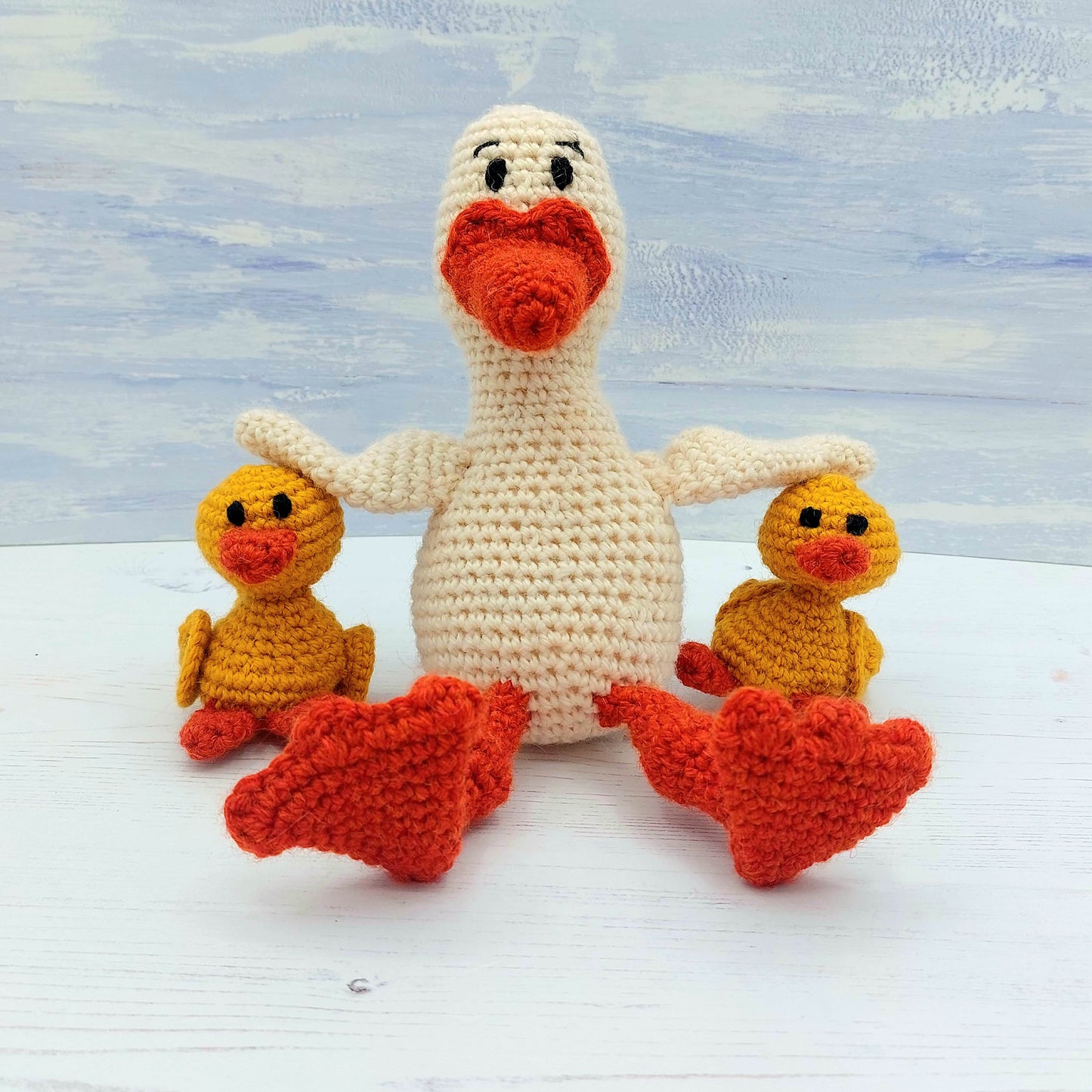 PDF Crochet Pattern - Daisy Duck & Family