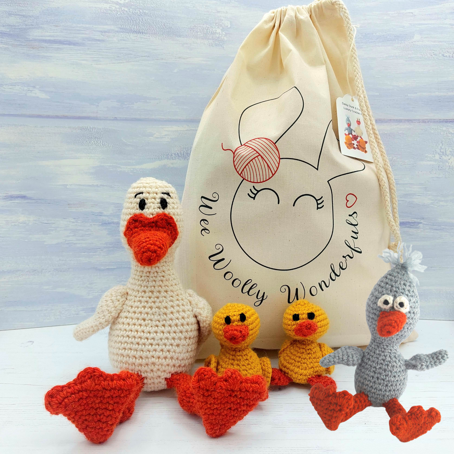 Daisy Duck & Family Crochet Kit
