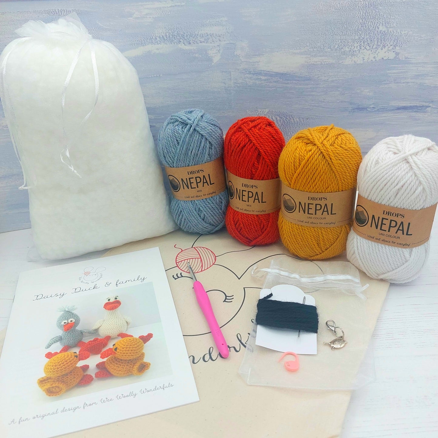 Daisy Duck & Family Crochet Kit