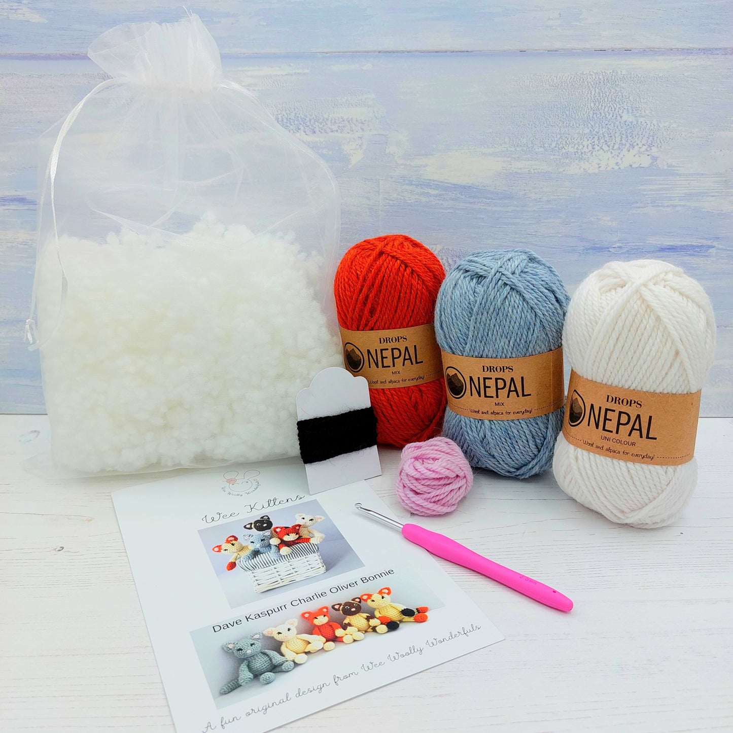 Wool, stuffing and crochet pattern