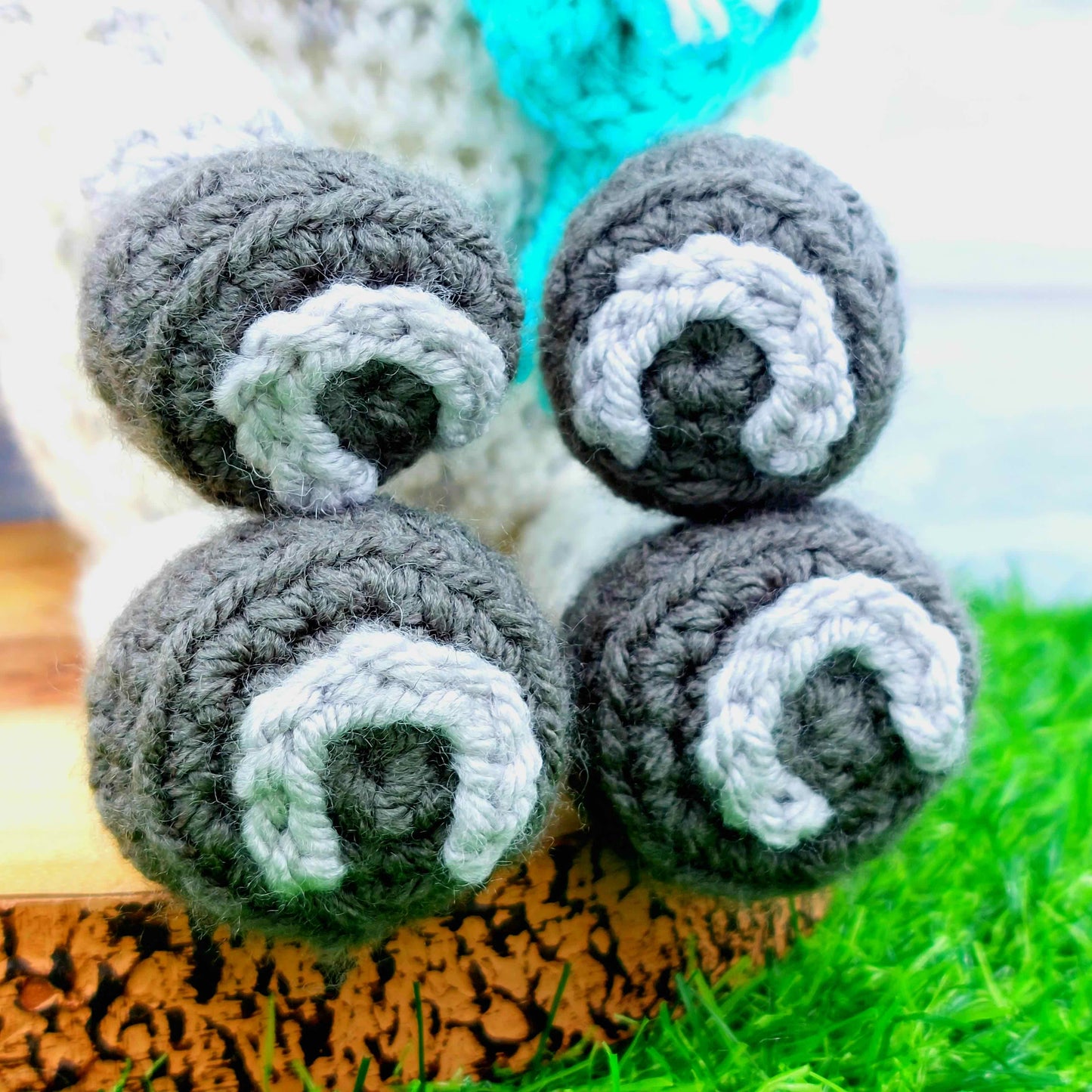 Sundance and Storm the Horses Crochet Kit