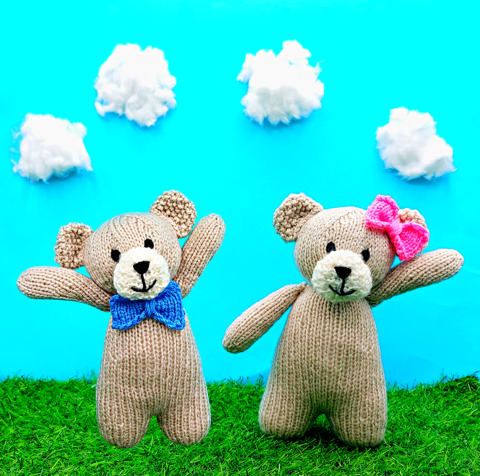 Knitted Bears: PDF Knitting Pattern for Tommy and Tilly the Bears