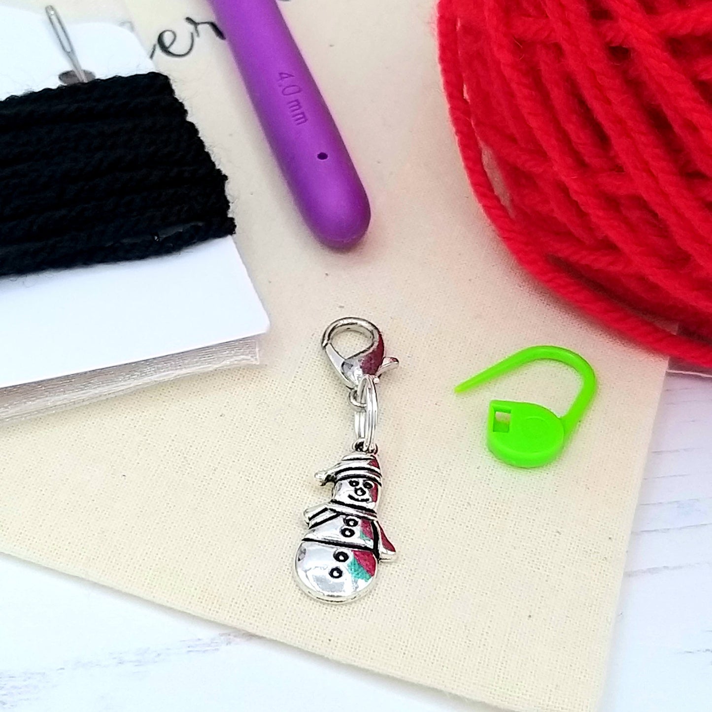 Snowman stitch marker