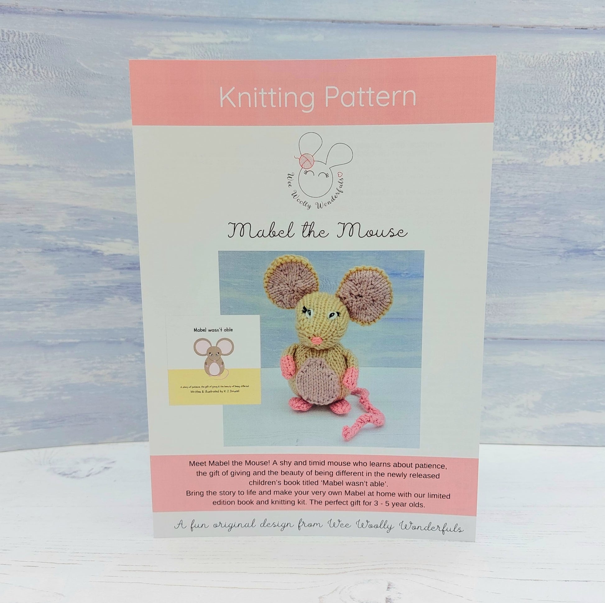 Mabel the Mouse Knitting Pattern