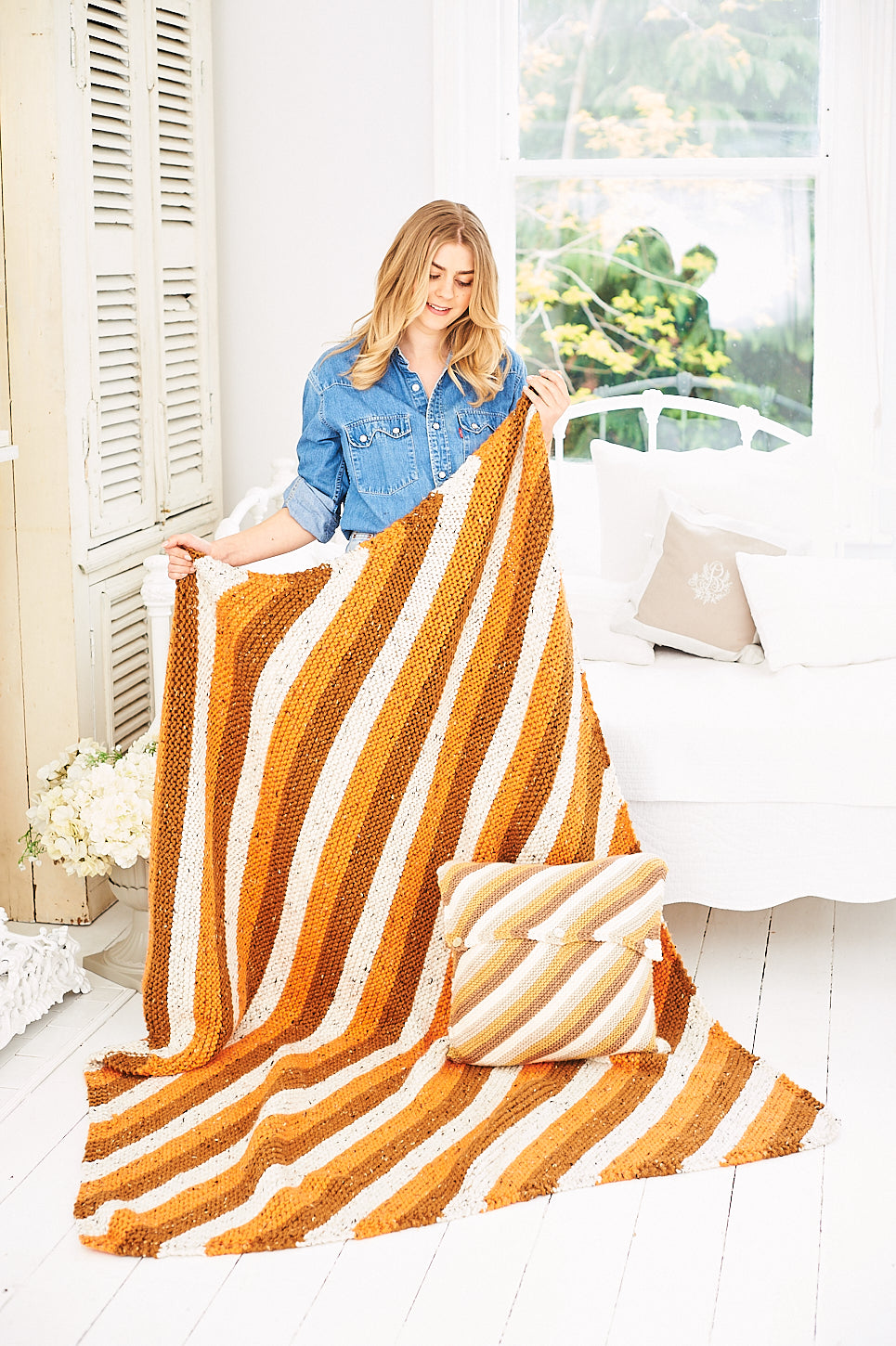 Striped version of tweed blanket