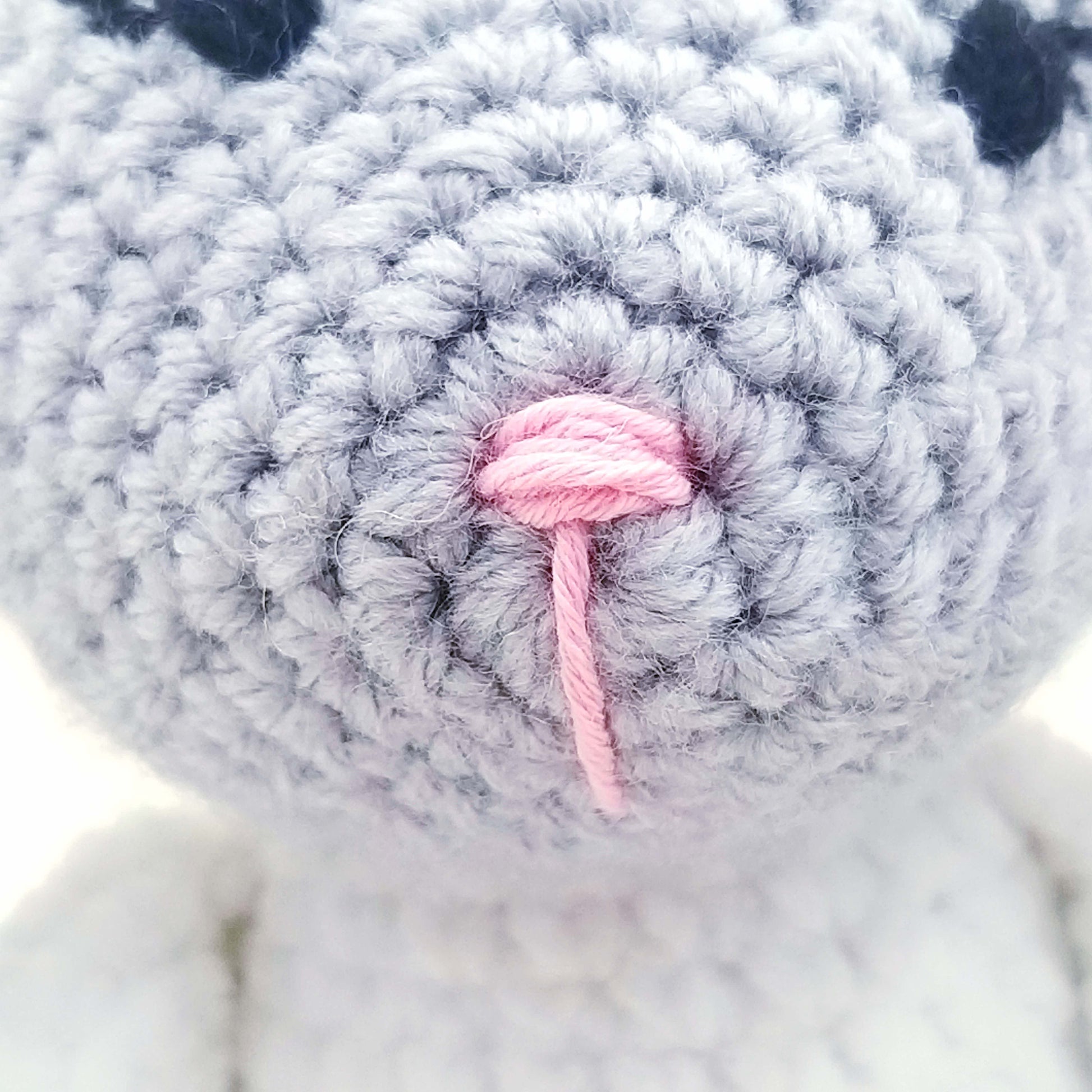 Detail on crochet nose
